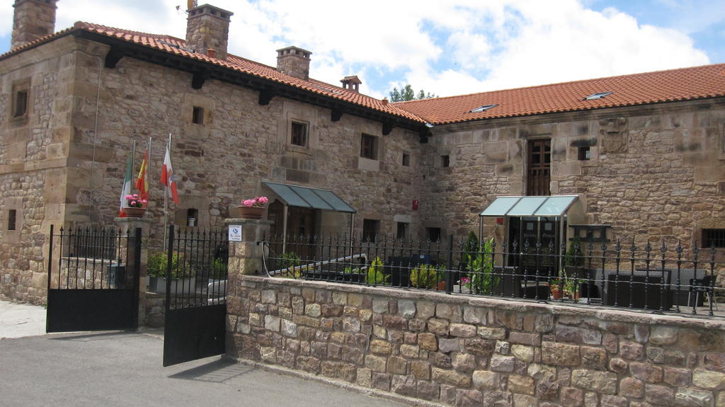 Ormas 波萨达欧玛思旅馆酒店 外观 照片